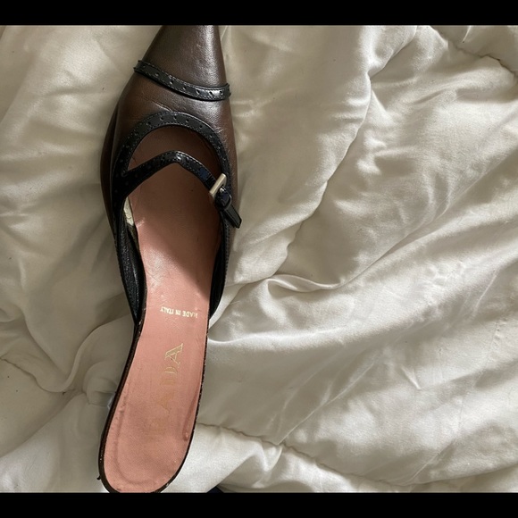 Prada pointy toe kitten heel - Picture 4 of 6